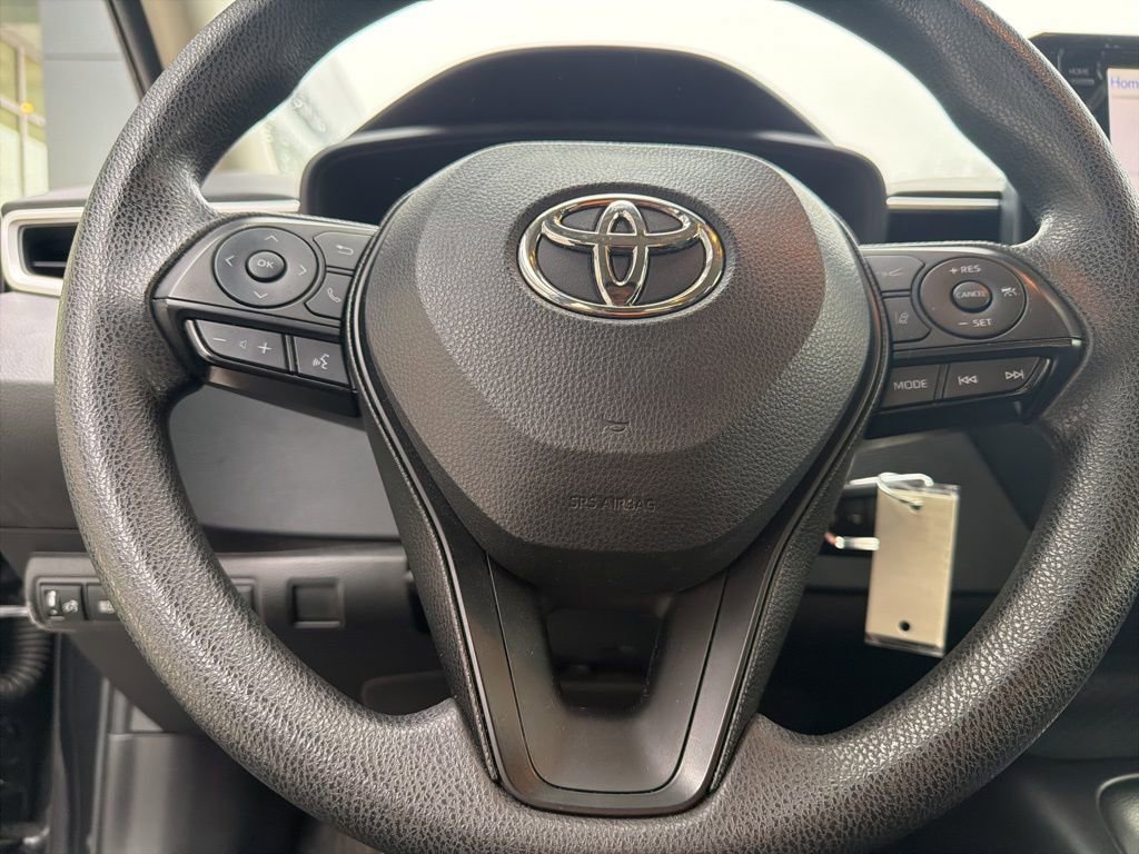 Used 2022 Toyota Corolla LE image 33