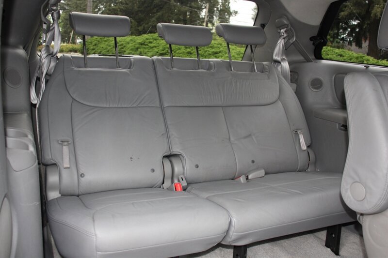 Used 2009 Toyota Sienna XLE Limited AWD/4WD image 17