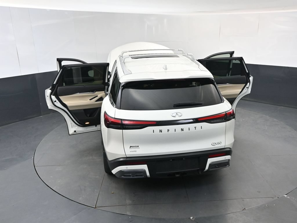 Used 2025 INFINITI QX60 Sensory w/ Vision Package AWD/4WD image 18