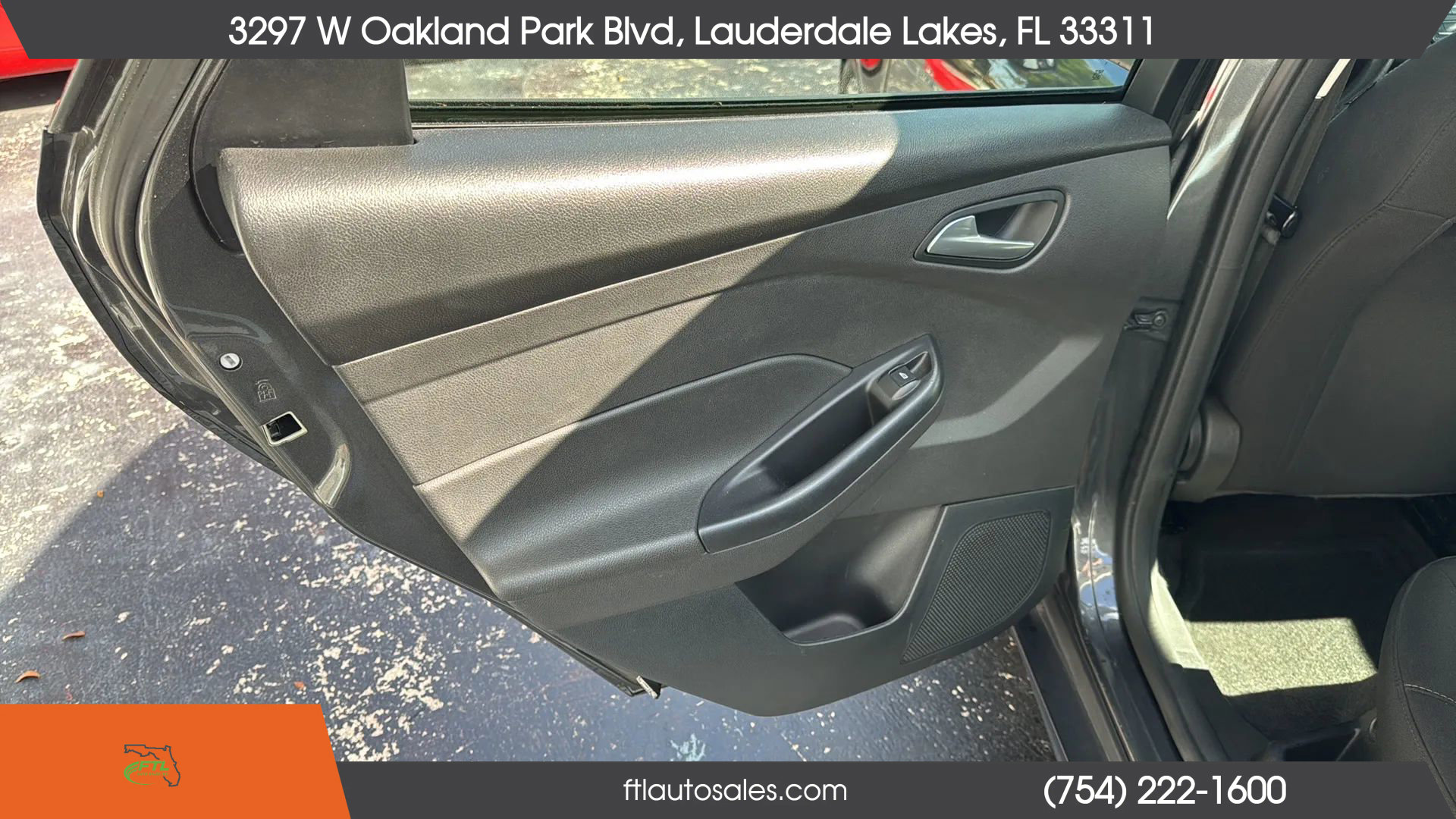 Used 2018 Ford Focus SE image 26