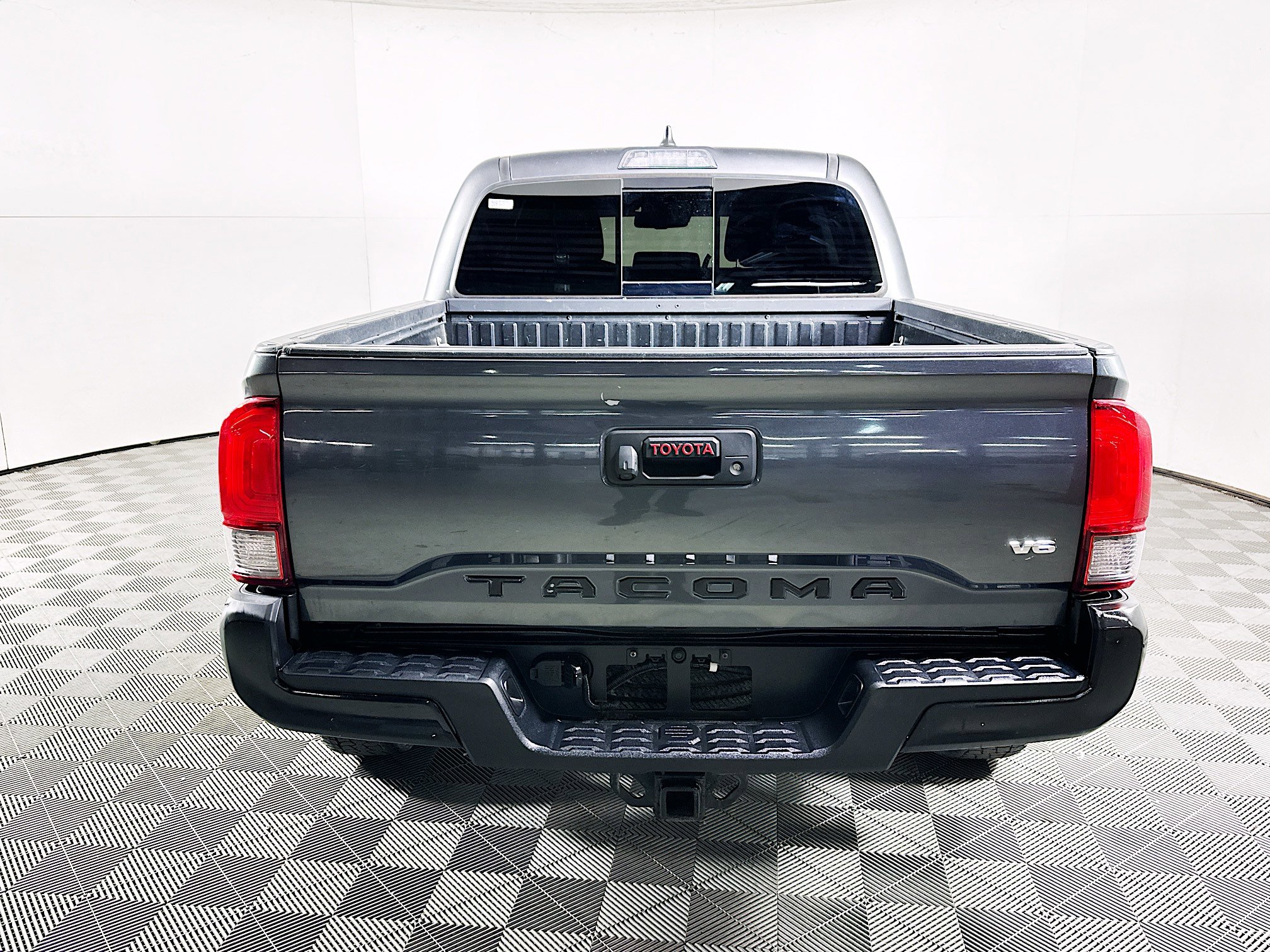 Used 2021 Toyota Tacoma SR5 image 4