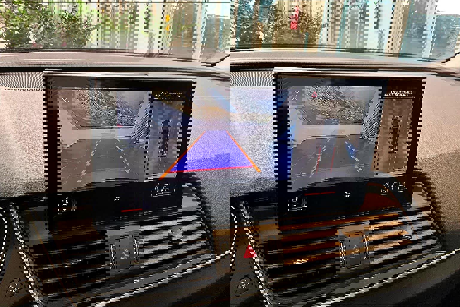 Certified 2025 Audi Q5 2.0T Premium Plus w/ Premium Plus Package image 28