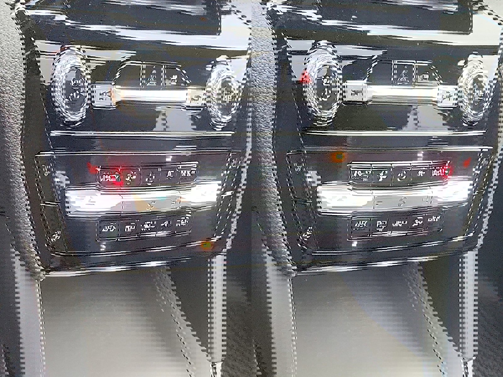 Certified 2022 Ford Explorer ST-Line w/ Class IV Trailer Tow Package image 18