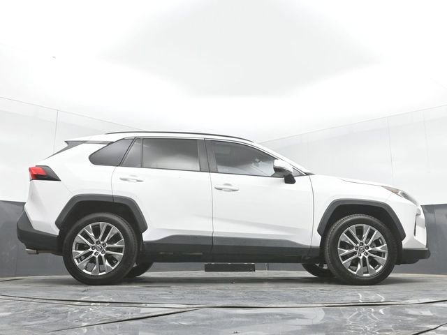 Used 2020 Toyota RAV4 XLE Premium image 49