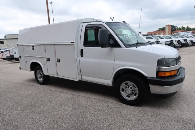 Used 2020 Chevrolet Express 3500 w/ Power Convenience Package RWD image 3