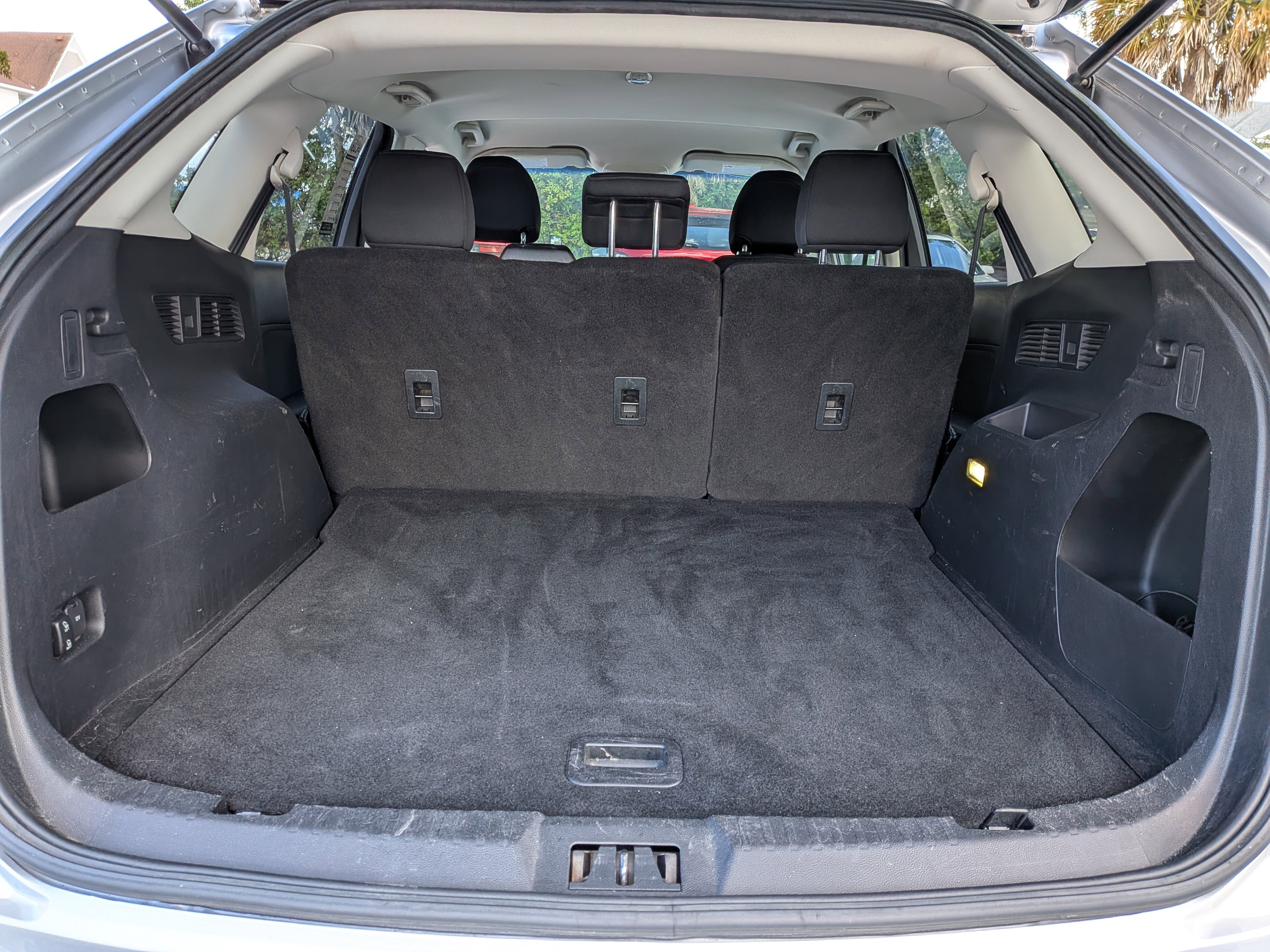 Used 2015 Ford Edge SEL FWD image 13