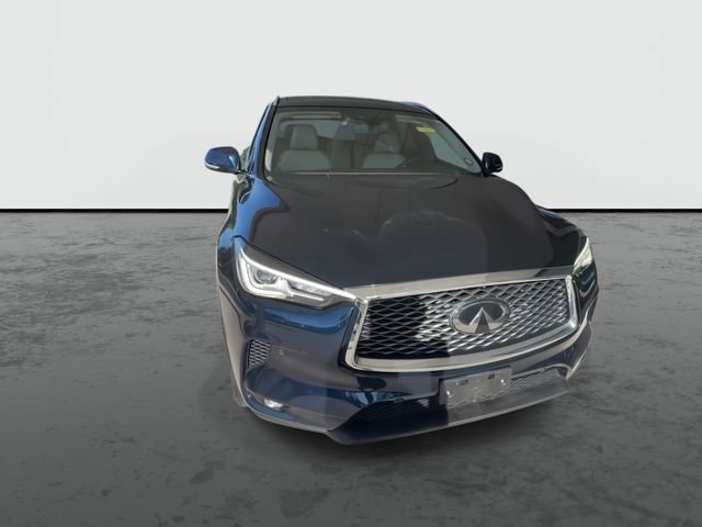 Used 2019 INFINITI QX50 Essential w/ Premium Heat Package AWD/4WD image 3