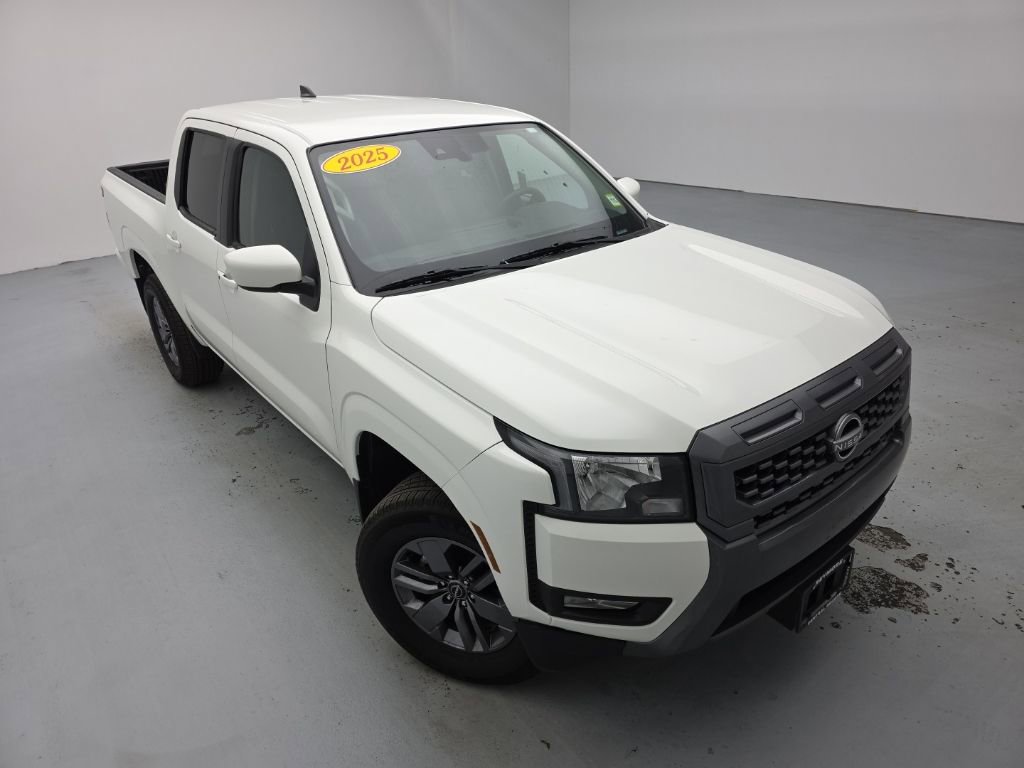 Used 2025 Nissan Frontier SV w/ SV Convenience Package image 2