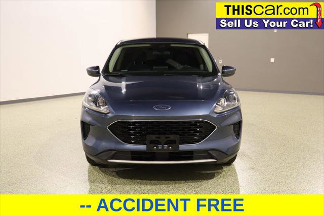 Used 2020 Ford Escape SE image 2