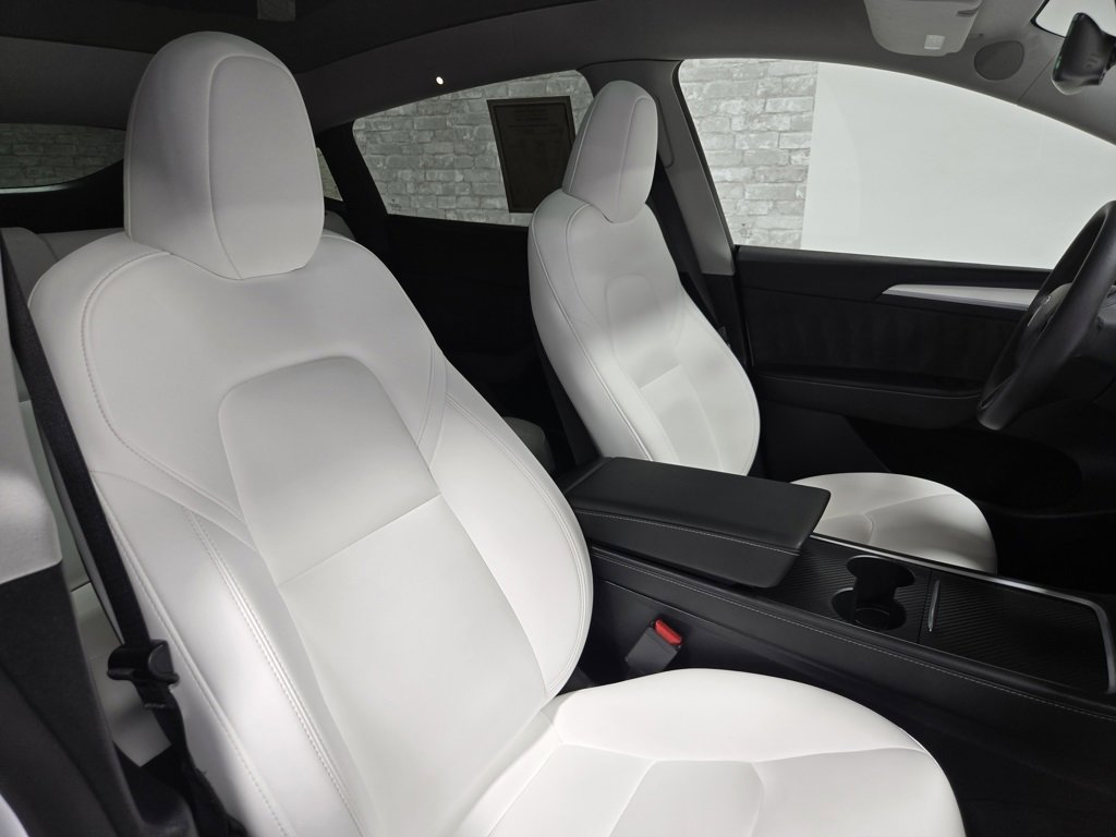 Used 2023 Tesla Model Y Long Range image 52
