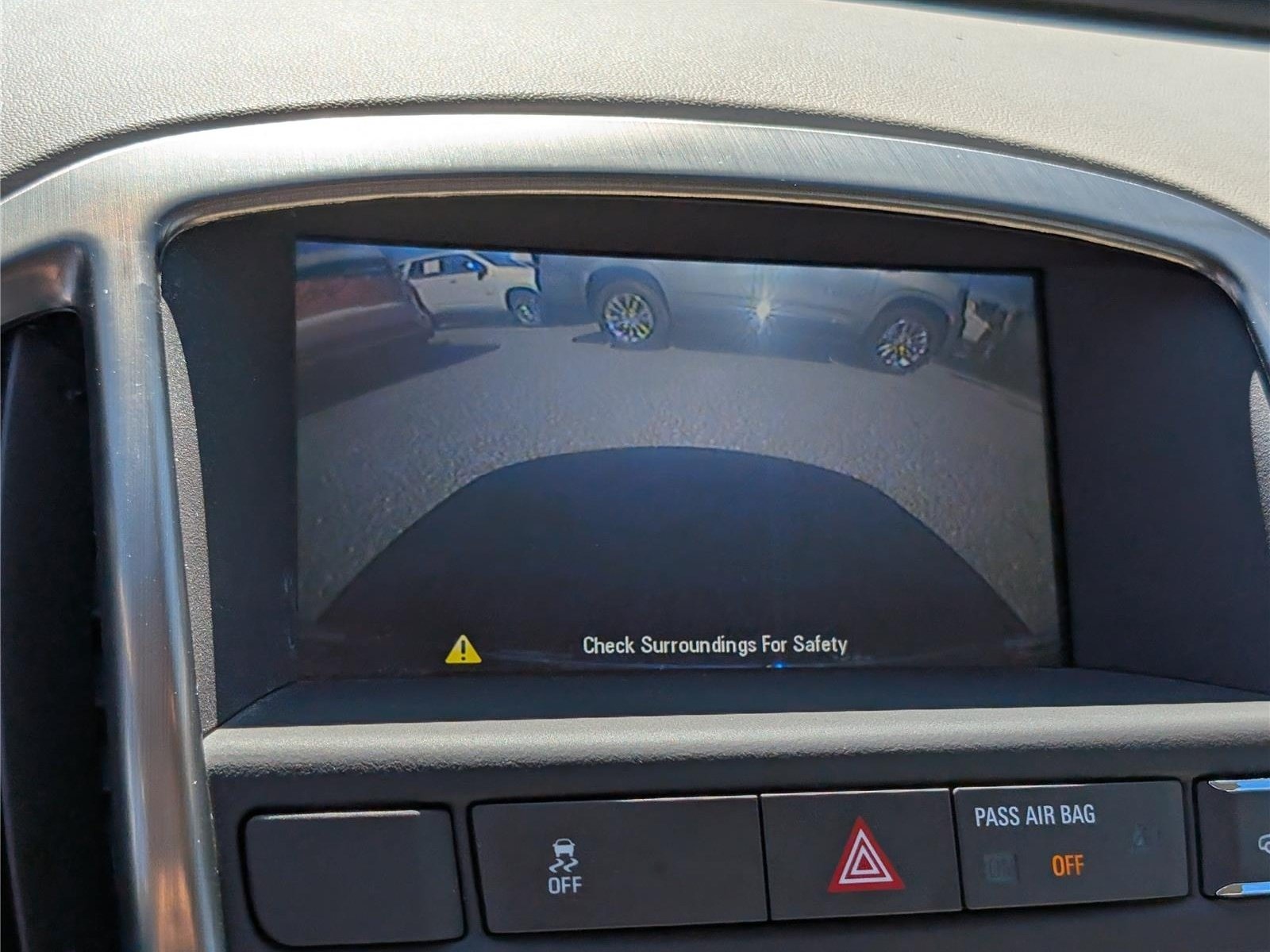 Used 2014 Buick Verano FWD image 25