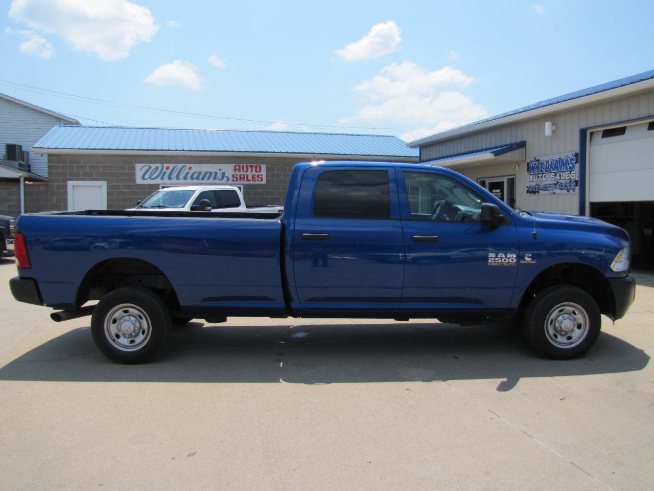 Used 2016 RAM 2500 Tradesman w/ Popular Equipment Group AWD/4WD image 4