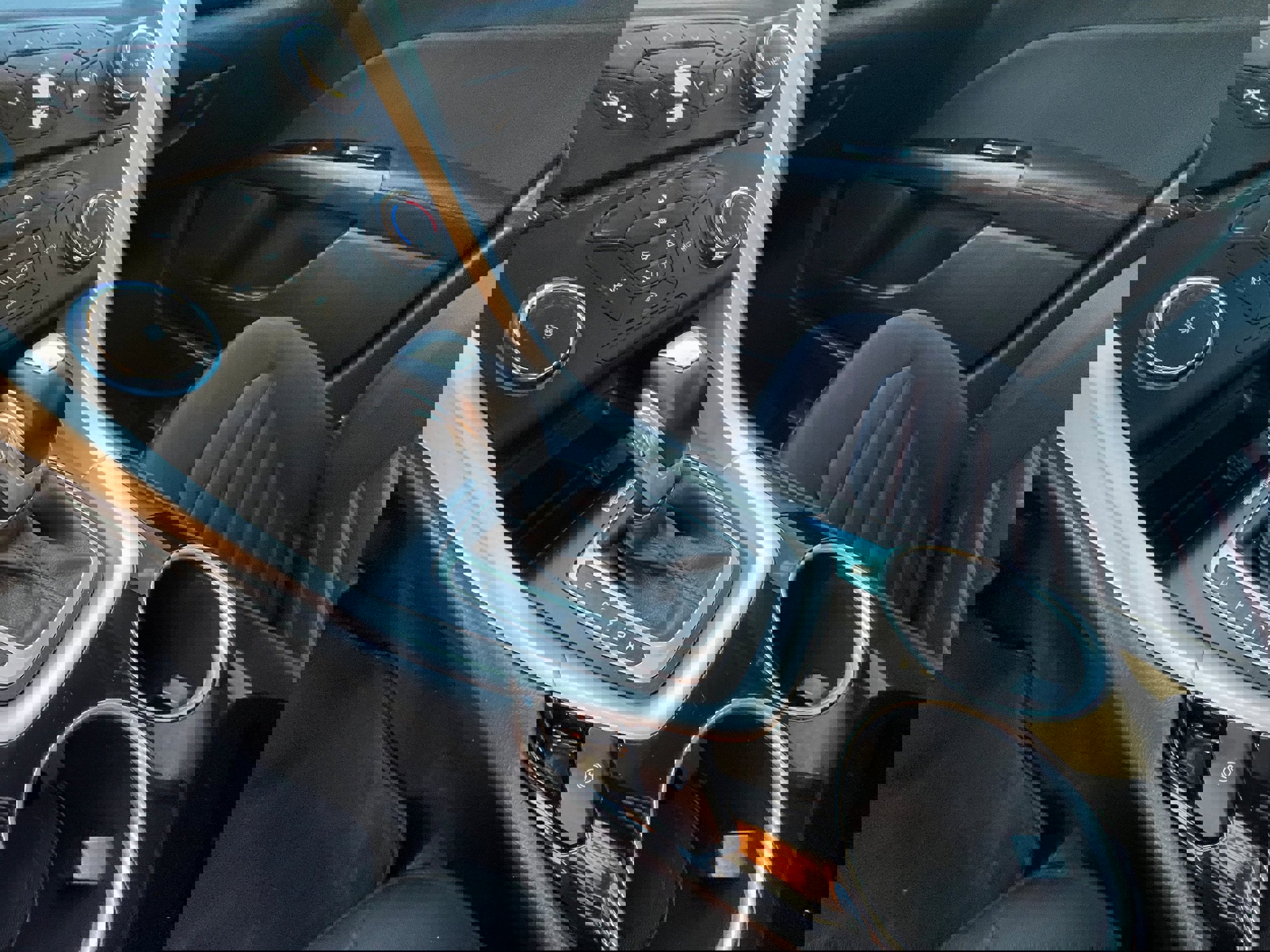 Used 2013 Ford Fusion SE image 16