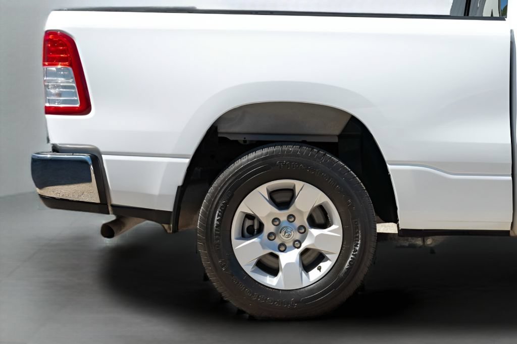 Used 2022 RAM 1500 Big Horn RWD image 5