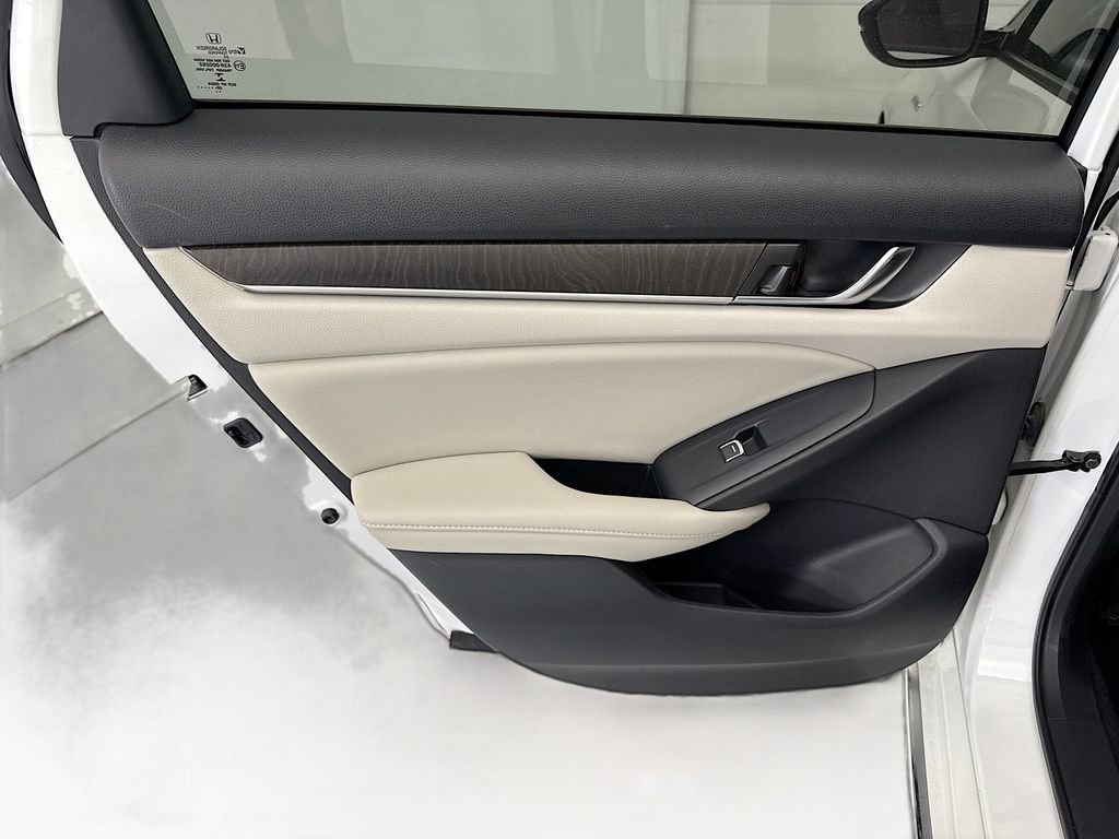 Used 2020 Honda Accord EX-L image 24