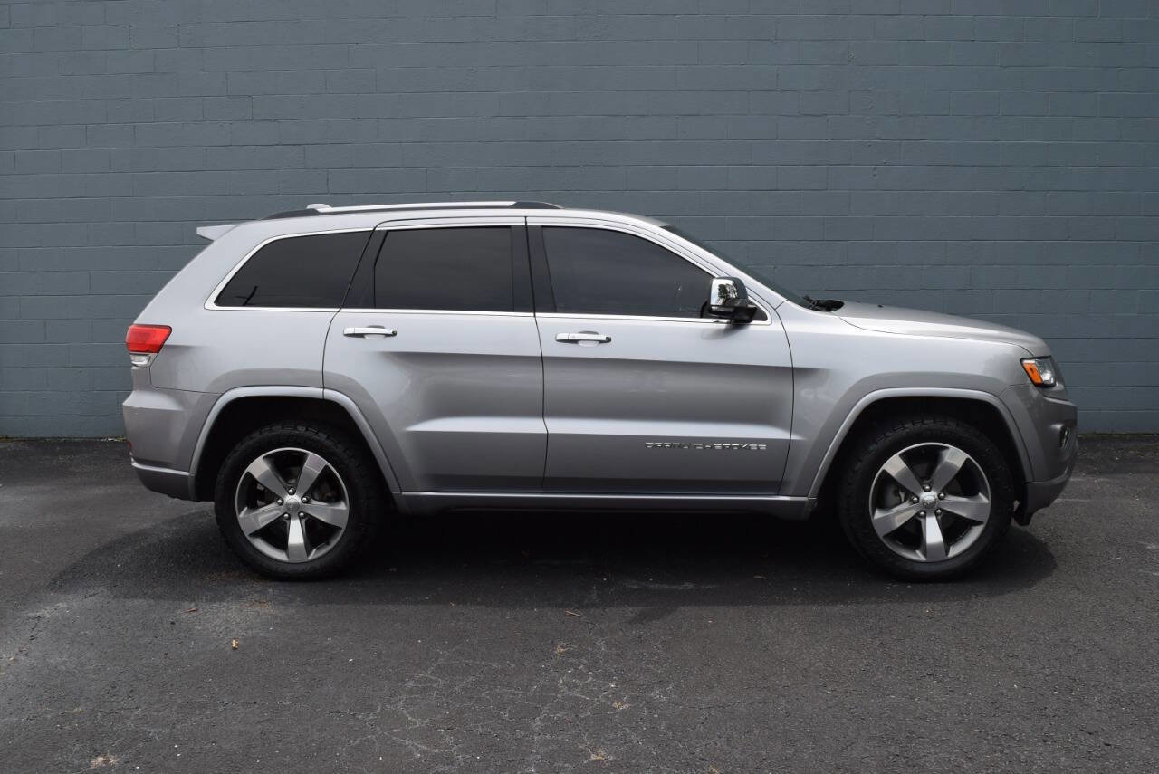 Used 2015 Jeep Grand Cherokee Overland image 14