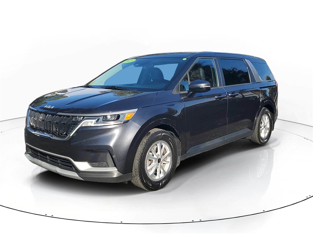 Certified 2023 Kia Carnival LX image 3