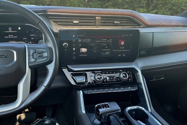 Used 2023 GMC Sierra 1500 Denali w/ Technology Package AWD/4WD image 10