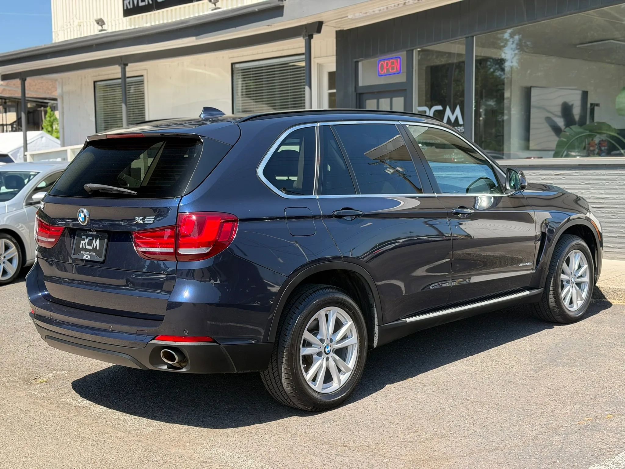 Used 2015 BMW X5 xDrive35d w/ Premium Package AWD/4WD image 5