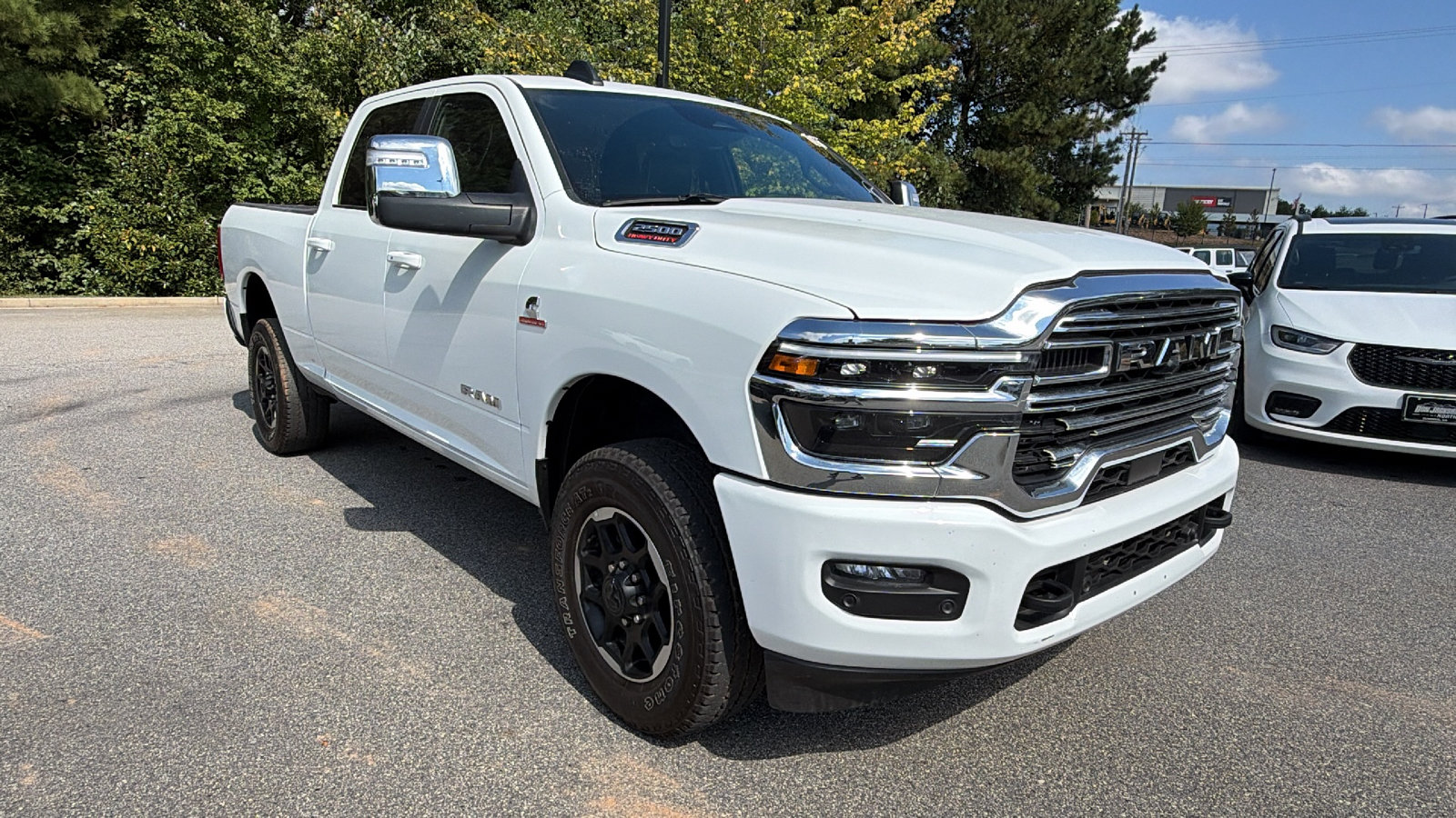 Used 2026 RAM 2500 Laramie AWD/4WD image 5
