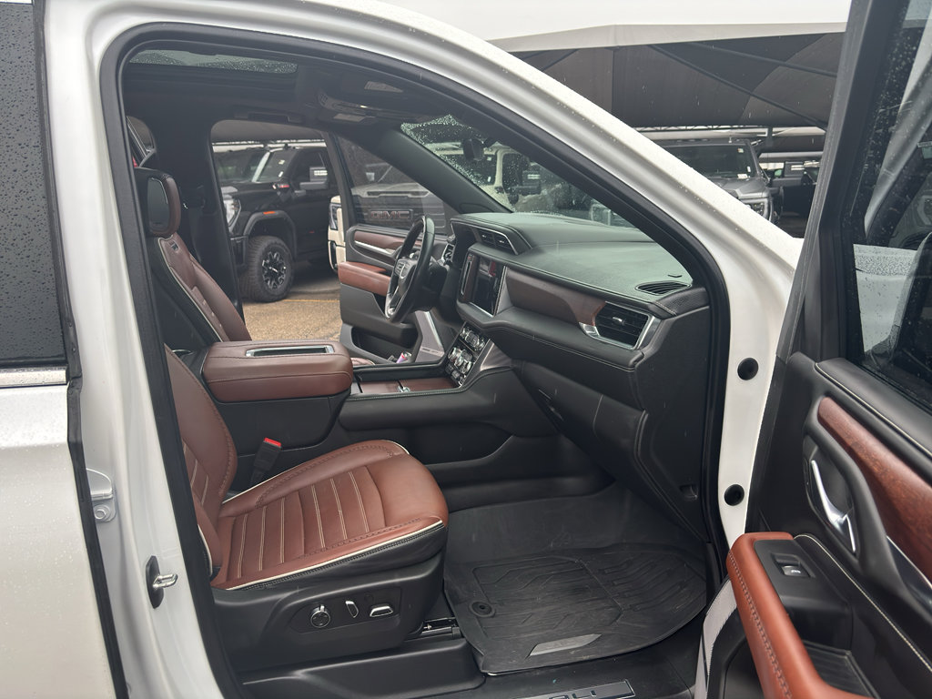Certified 2023 GMC Yukon Denali Ultimate AWD/4WD image 16