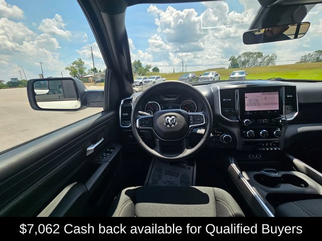 New 2026 RAM 1500 Express AWD/4WD image 13