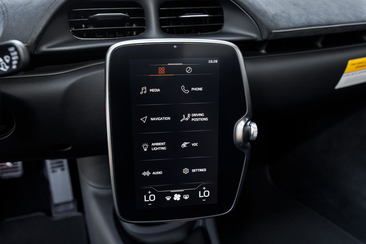 New 2026 McLaren Artura image 33