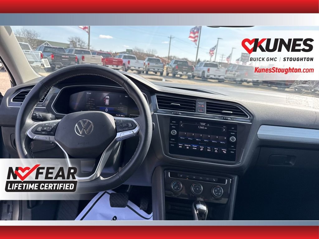Used 2024 Volkswagen Tiguan S image 38