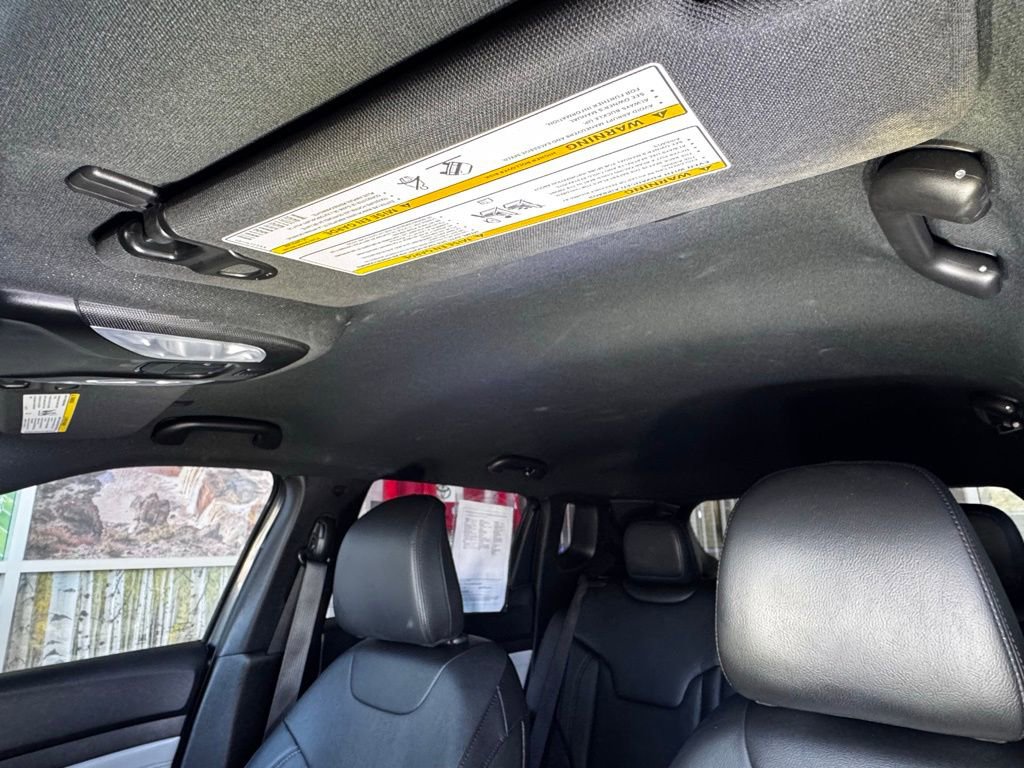 Used 2023 Jeep Compass Limited image 40