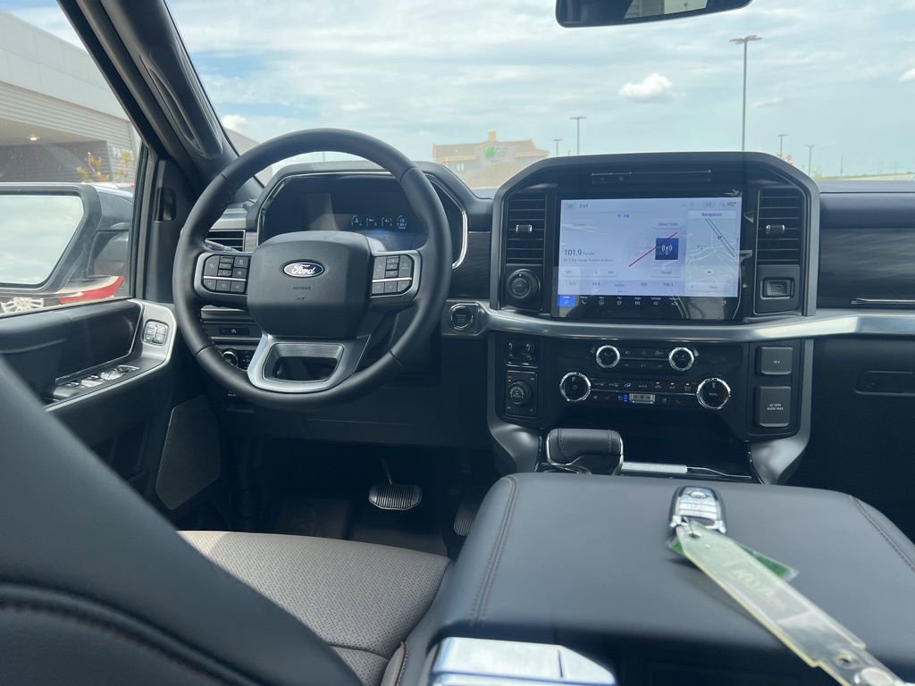 New 2025 Ford F150 Lariat w/ Equipment Group 501A Mid image 16