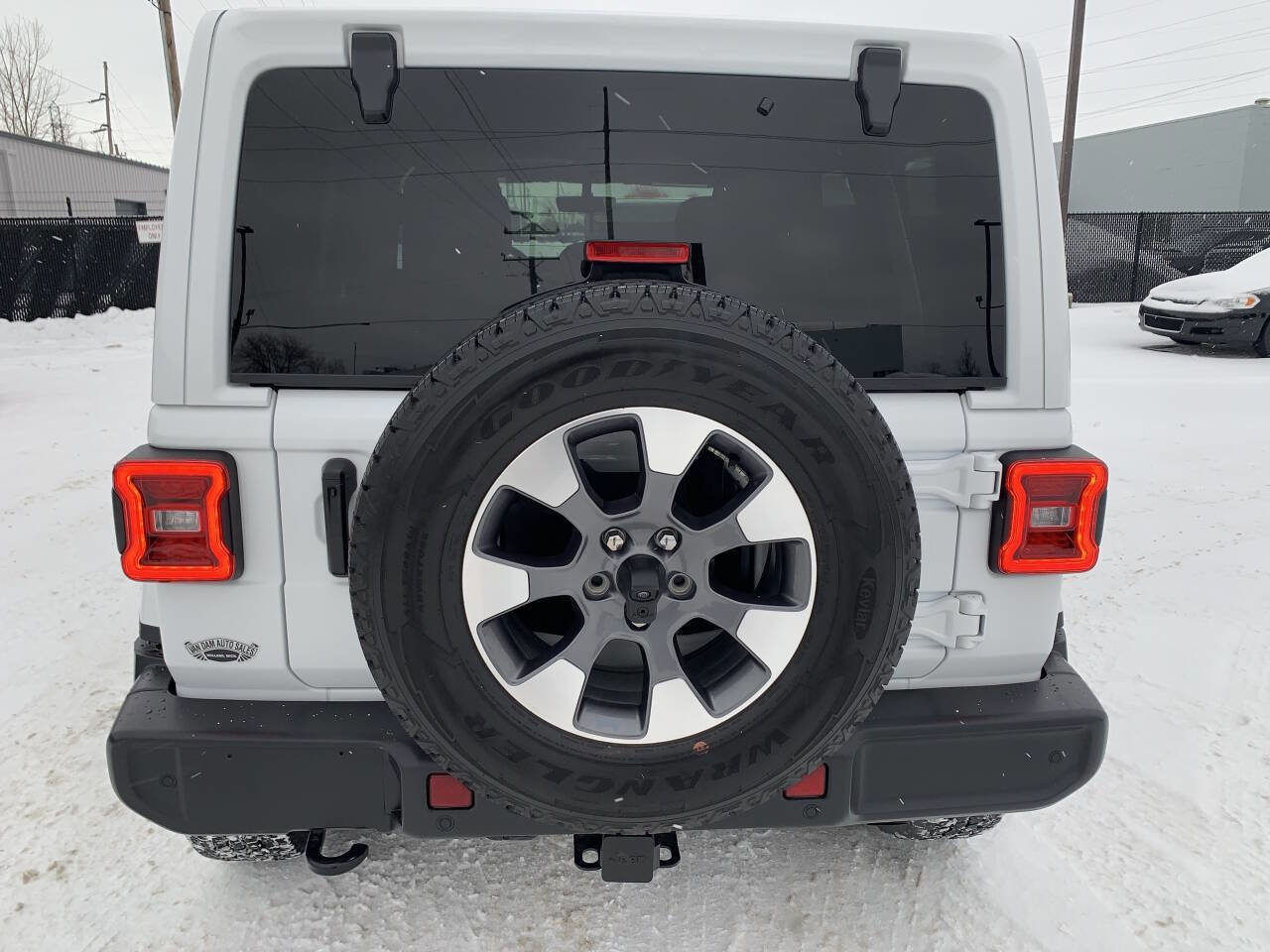 Used 2023 Jeep Wrangler Unlimited Sahara w/ LED Lighting Group image 7