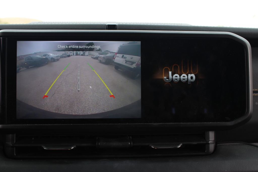 Used 2024 Jeep Wrangler Unlimited Sahara w/ Safety Group image 21