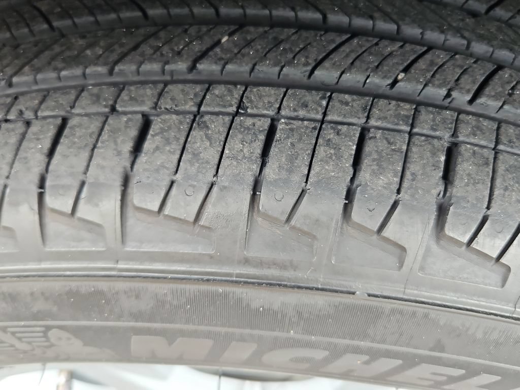 Used 2022 Chevrolet Equinox LT FWD image 34