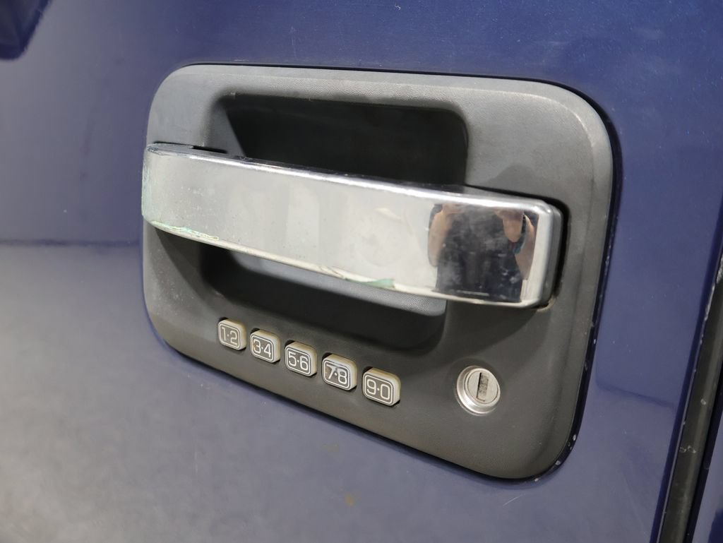 Used 2008 Ford F150 XLT AWD/4WD image 11
