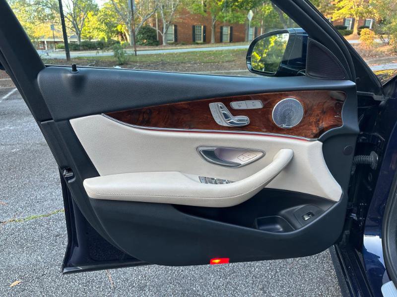 Used 2018 Mercedes-Benz E 300 image 19