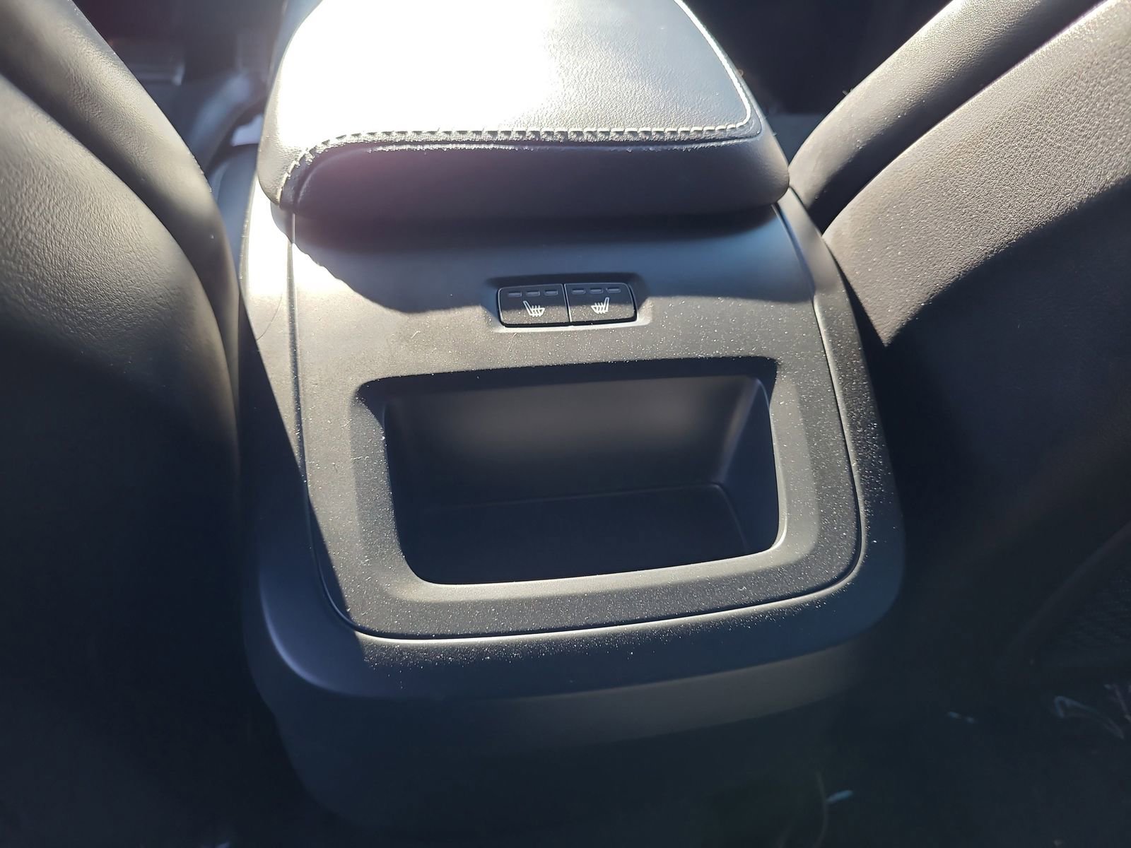 Used 2019 Volvo XC60 T5 R-Design w/ Protection Package Premier image 13