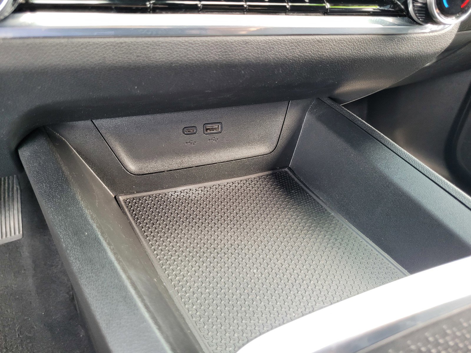 Used 2025 Chevrolet Equinox LT image 20