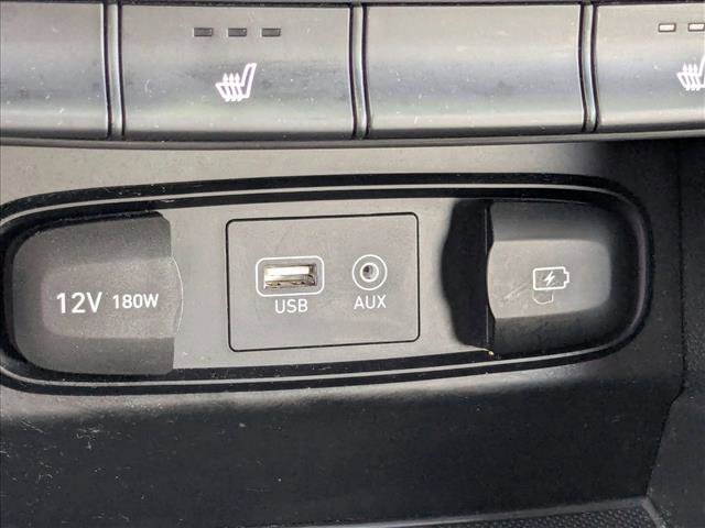 Used 2019 Hyundai Santa Fe SEL image 17