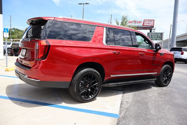 New 2026 GMC Yukon XL Elevation w/ Elevation Premium Package RWD image 9
