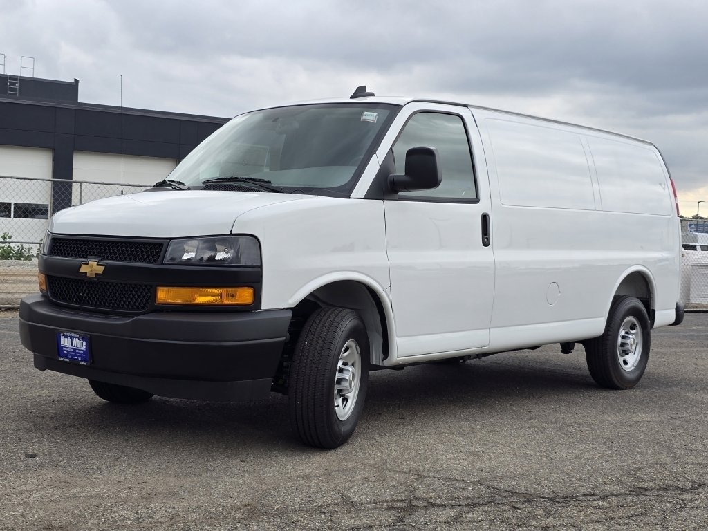 New 2025 Chevrolet Express 2500 w/ Driver Convenience Package RWD image 7