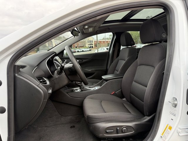 Used 2024 Chevrolet Malibu LT image 12