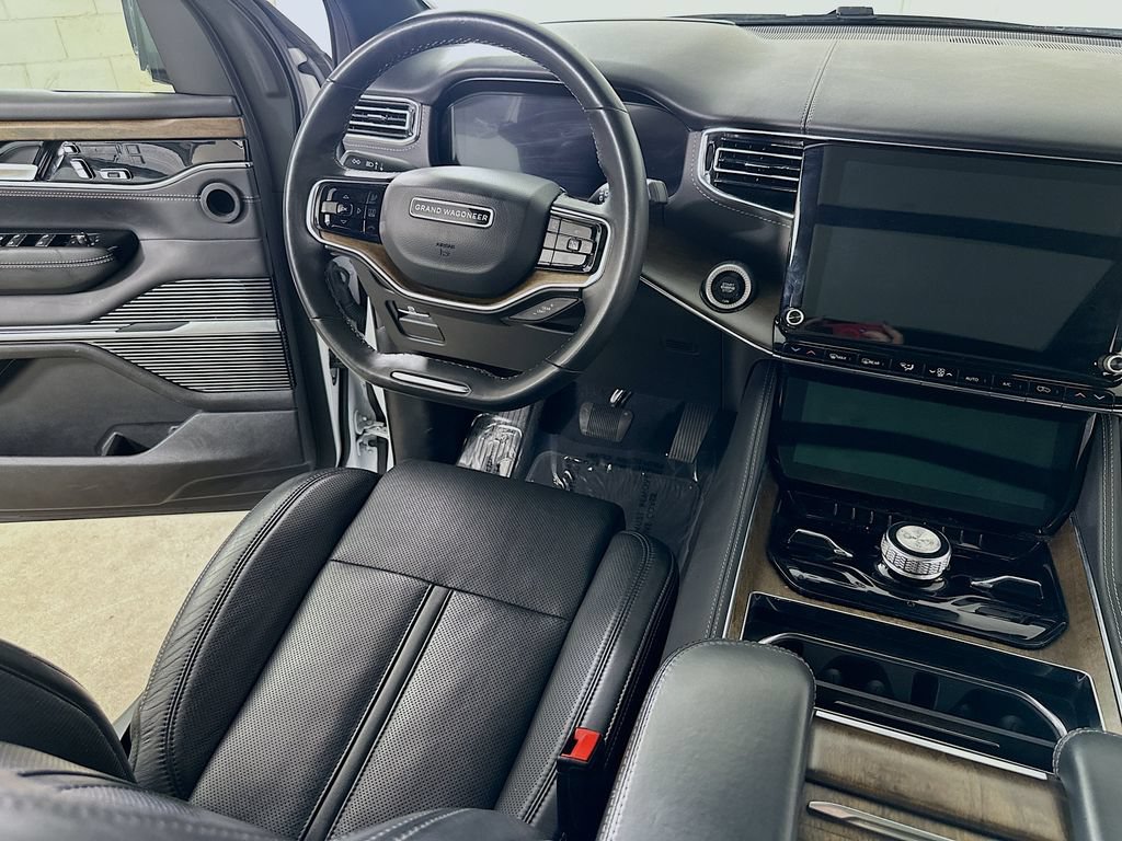 Used 2023 Jeep Grand Wagoneer 4WD image 18