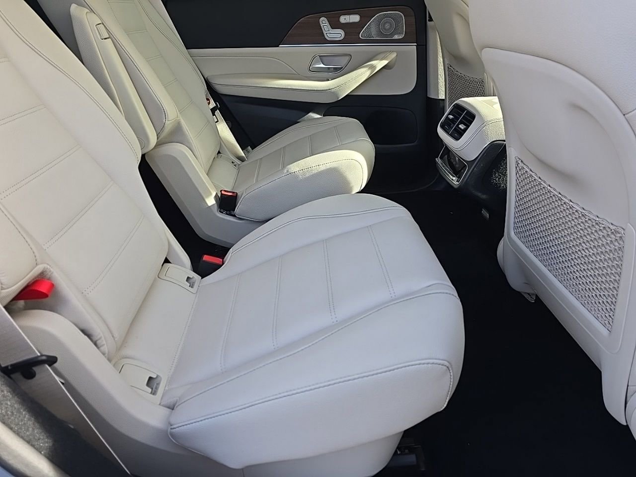 New 2026 Mercedes-Benz GLS 450 4MATIC image 38