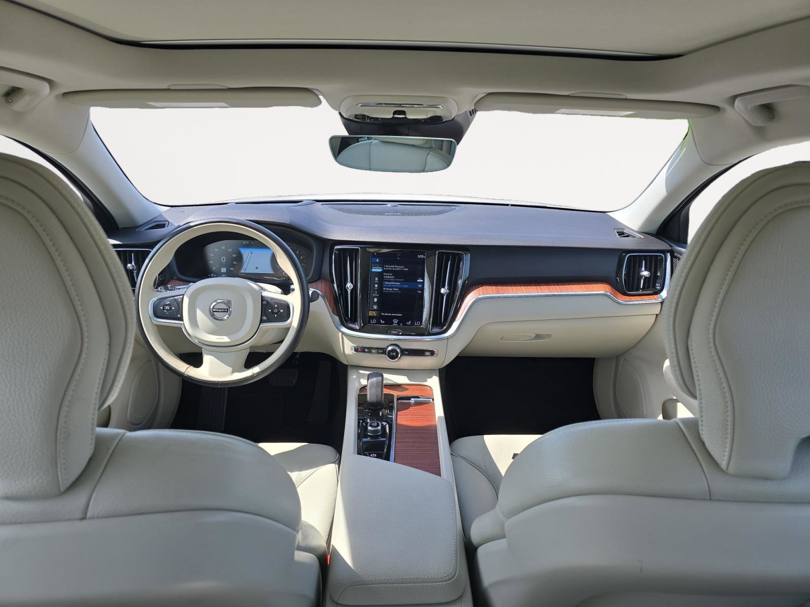 Used 2022 Volvo S60 B5 Momentum w/ Advanced Package image 16