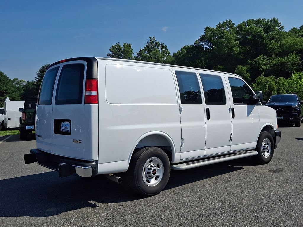 Used 2025 GMC Savana 2500 w/ Driver Convenience Package RWD image 6