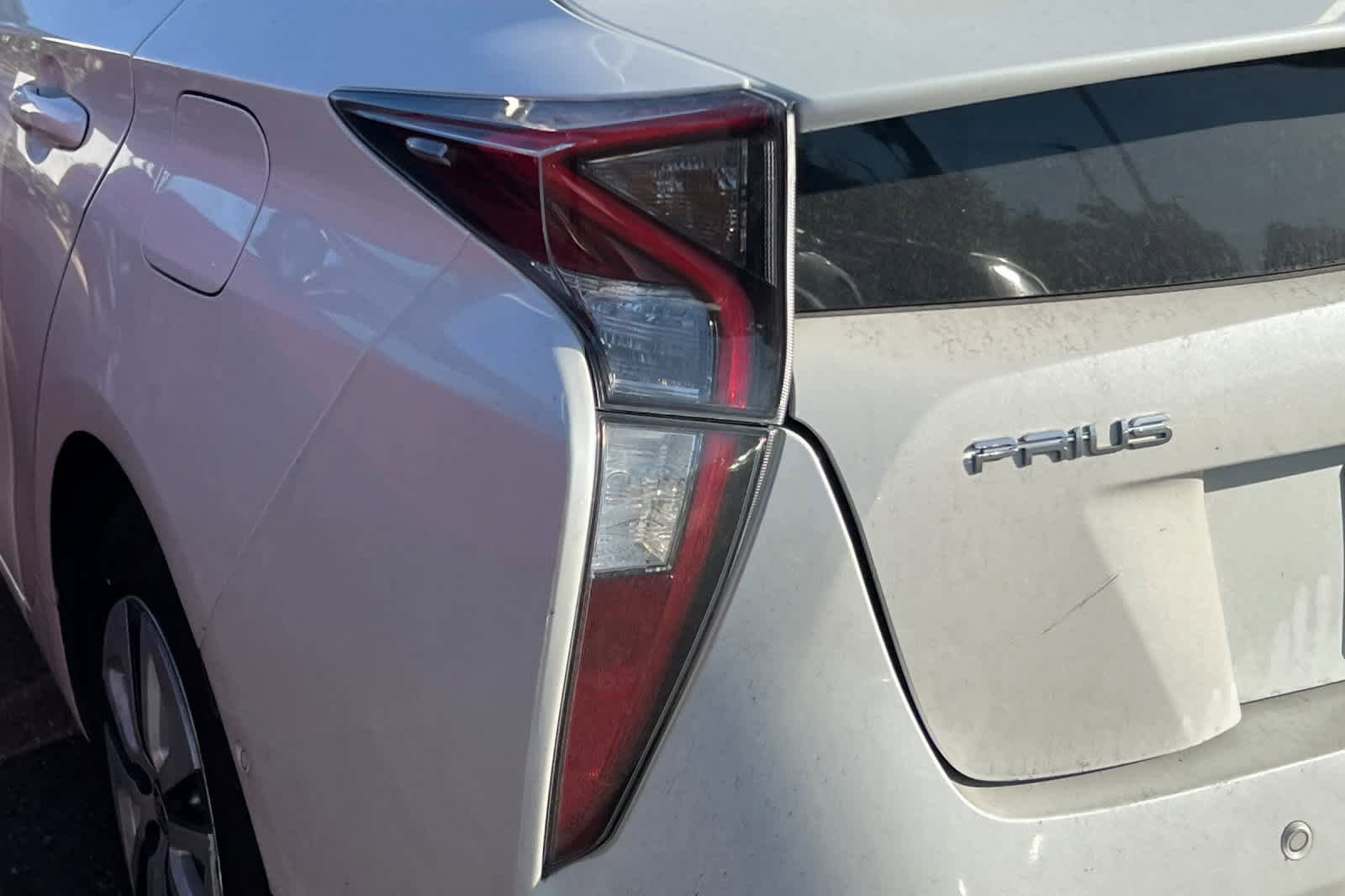 Certified 2016 Toyota Prius Four w/ Advanced Technology Package FWD image 20