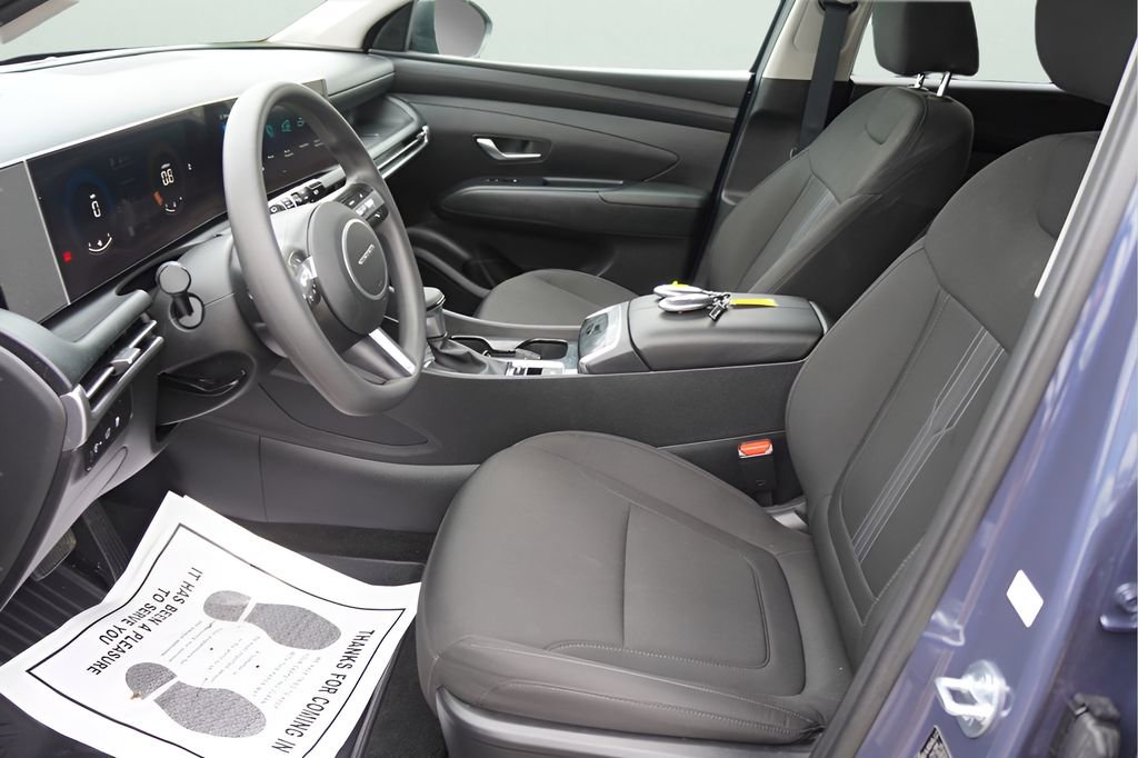Used 2026 Hyundai Tucson SEL FWD image 16