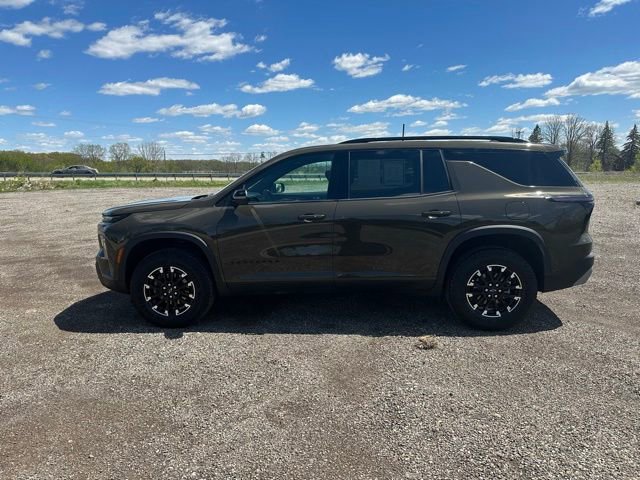 Used 2024 Chevrolet Traverse Z71 w/ Enhanced Driving Package AWD/4WD image 3