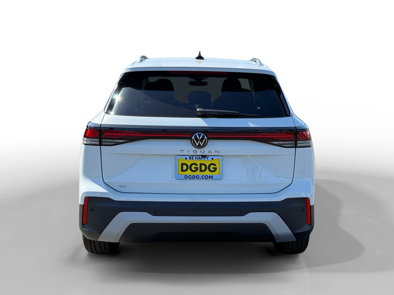 New 2026 Volkswagen Tiguan SE FWD image 4