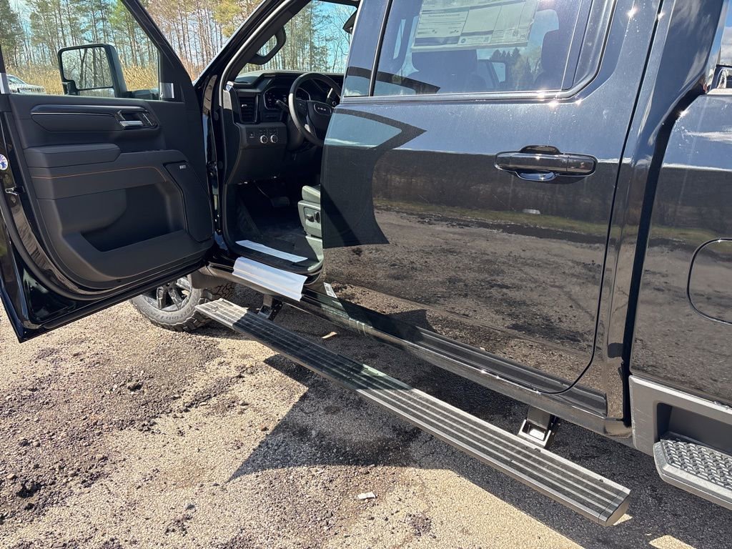 New 2026 GMC Sierra 2500 AT4 w/ AT4 Premium Plus Package image 12